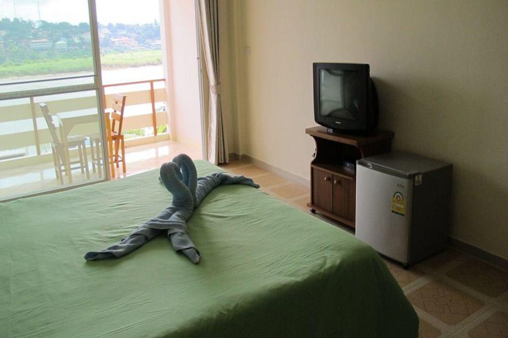 Day Waterfront Hotel Чианг Кхонг Экстерьер фото